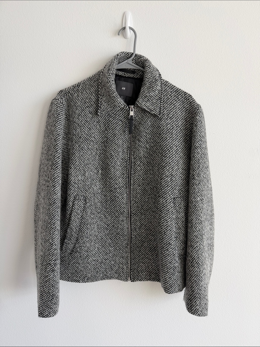 H&M Women's Gray Zip-Up Herringbone Jacket